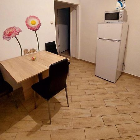 Studio Apartman Dolenac Apartment Загреб Екстериор снимка